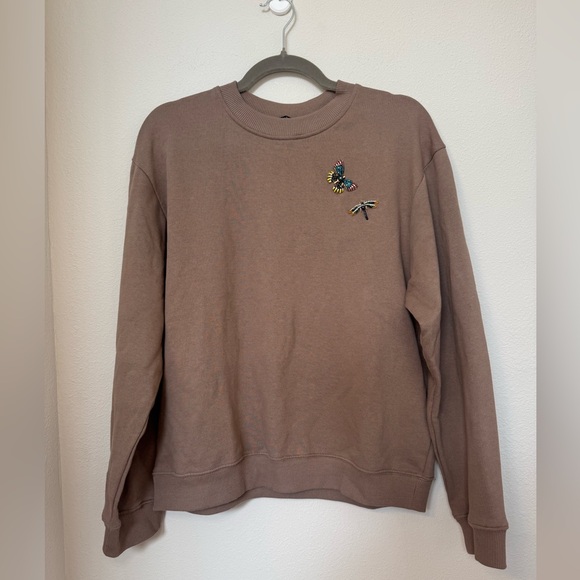Zara Tops - Zara Crewneck with Butterfly and Dragonfly embellishments
